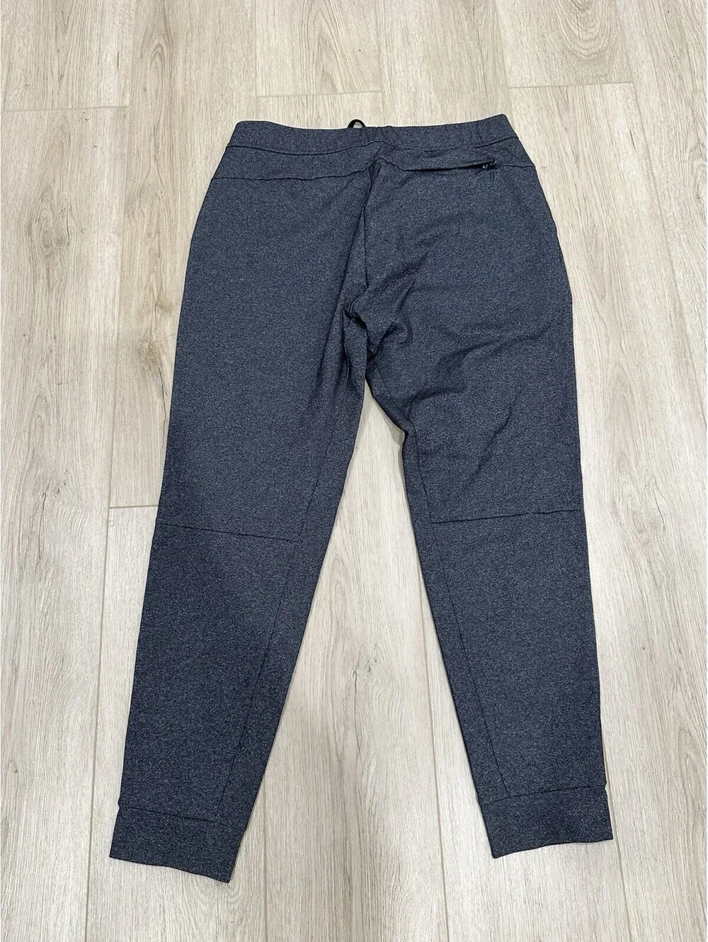 NWT Men’s Nobull Game Changer Joggers Size 33x28 Grey